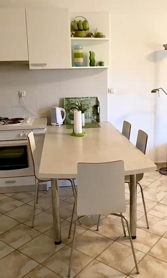 Jersani Appartement Murter Buitenkant foto
